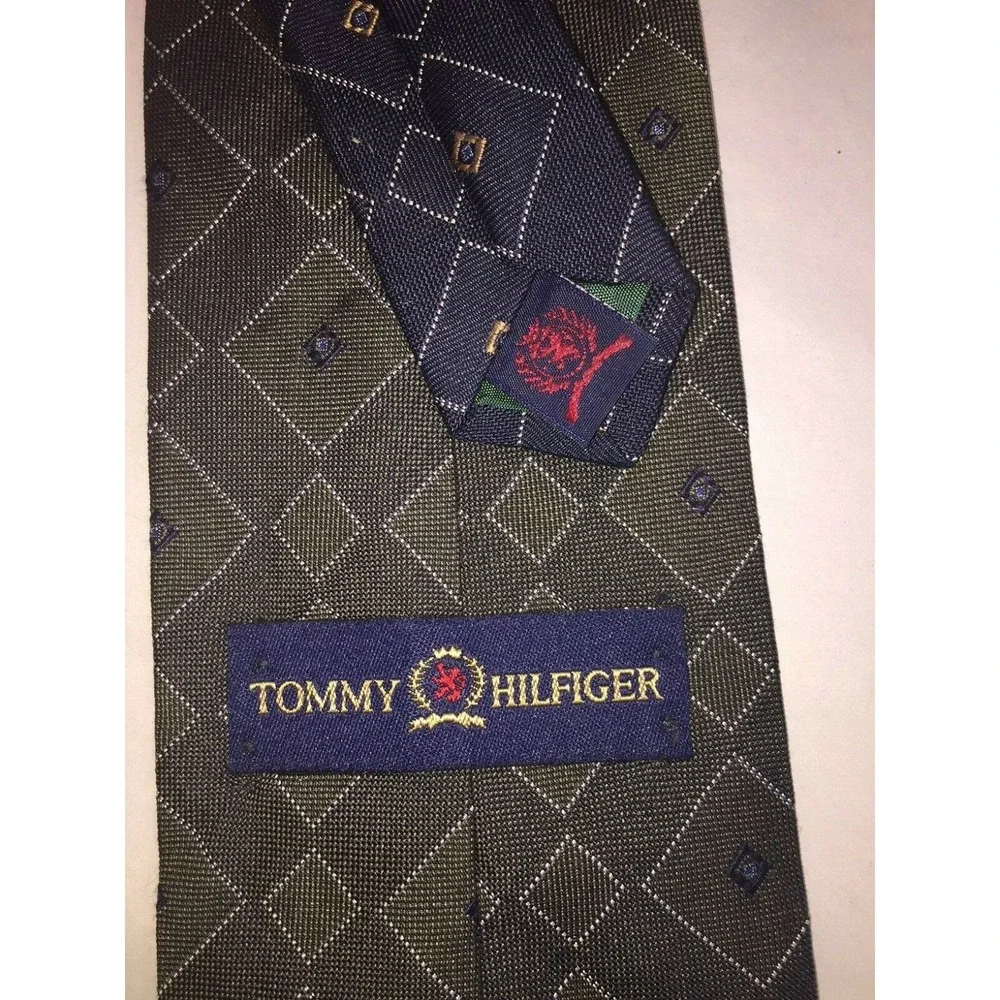 NOS Tommy Hilfiger‎ Dark Olive Green Diamond Pattern Silk Neck Tie 58